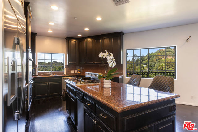 2651 La Cuesta Drive, Los Angeles CA: https://media.crmls.org/mediaz/ad1160de-a6e4-4809-aef4-5b4d50418f25.jpg