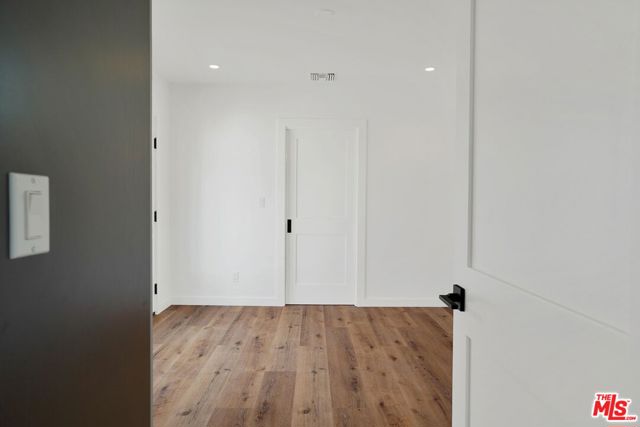 4130 VERDUGO VIEW Drive, Los Angeles CA: https://media.crmls.org/mediaz/ad12f93d-8e60-45fc-9653-050bedebe8a6.jpg