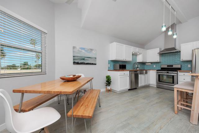 Detail Gallery Image 15 of 47 For 880 Home Ave #G,  Carlsbad,  CA 92008 - 3 Beds | 2/1 Baths