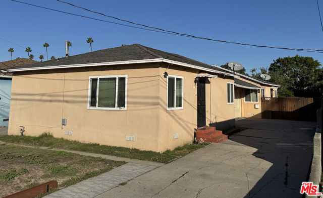 4077 W 103rd Street, Inglewood CA: https://media.crmls.org/mediaz/ad1405b0-5b2b-4c2b-a4e6-8a9288252527.jpg