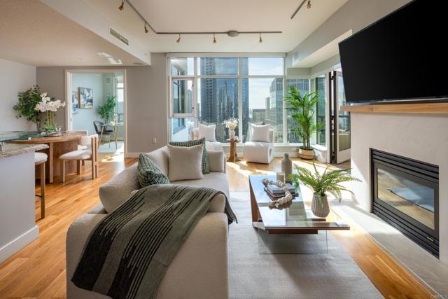 Detail Gallery Image 2 of 27 For 1199 Pacific Hwy #1605,  San Diego,  CA 92101 - 3 Beds | 2 Baths