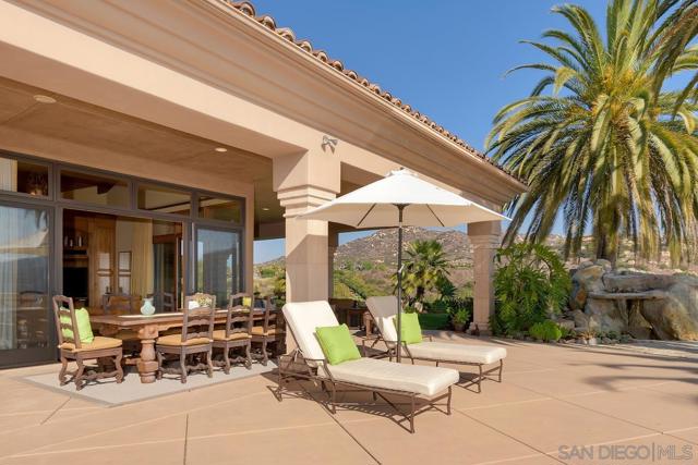 14155 Bryce Point, Poway CA: https://media.crmls.org/mediaz/ad14ddee-947d-4924-9320-f7f093bad66e.jpg