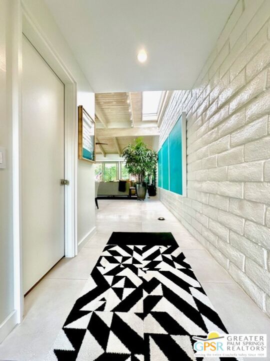1311 N Primavera Drive, Palm Springs CA: https://media.crmls.org/mediaz/ad164819-4f75-42ea-ba7c-37385926f3df.jpg