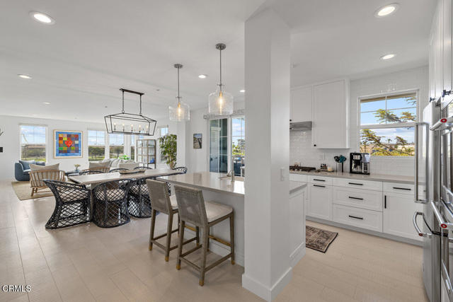 Detail Gallery Image 4 of 33 For 1437 Windshore Way, Oxnard,  CA 93035 - 3 Beds | 2 Baths