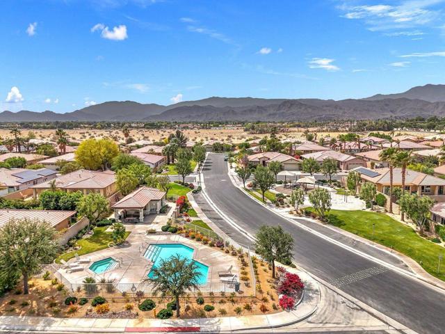62 Via Del Pienza, Rancho Mirage CA: https://media.crmls.org/mediaz/ad178c21-072d-4a1a-9ba7-585ee5d04917.jpg