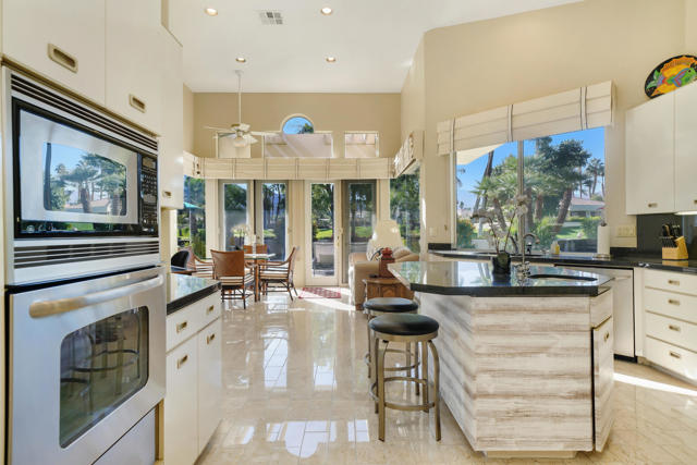75273 Spyglass Drive, Indian Wells CA: https://media.crmls.org/mediaz/ad17dbe6-91ae-4b74-a8cf-cb89e39ceea3.jpg