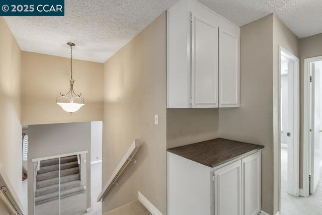 987 Morello Ave, Martinez CA: https://media.crmls.org/mediaz/ad17f78a-7823-4e38-aa30-8c32b848ecbf.jpg