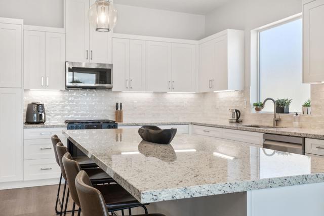 48406 Hepburn Drive, Indio CA: https://media.crmls.org/mediaz/ad184cee-2ba6-45be-82e3-a22b02bcbb7e.jpg