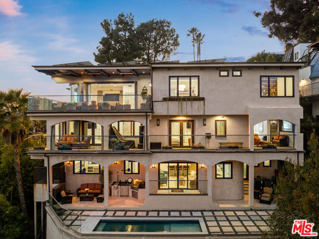 1380 Summitridge Place, Beverly Hills, California 90210, 4 Bedrooms Bedrooms, ,1 BathroomBathrooms,Single Family Residence,For Sale,Summitridge,24371601