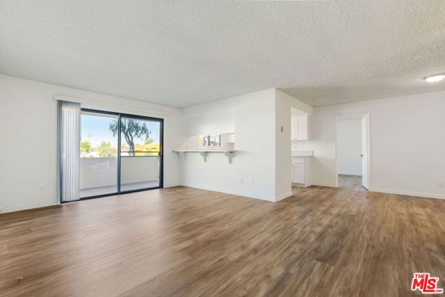 5000 S Centinela Avenue, Los Angeles CA: https://media.crmls.org/mediaz/ad189086-adc3-440c-a39a-57eef68018a7.jpg