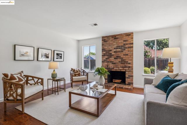 934 Bancroft Rd, Concord CA: https://media.crmls.org/mediaz/ad18c00a-bdb8-4ab8-8c67-888e30900f68.jpg