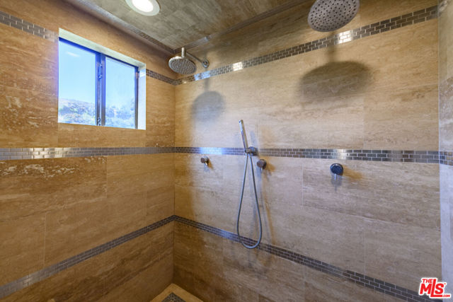 8581 Cole Crest Drive, Los Angeles CA: https://media.crmls.org/mediaz/ad199f6f-faab-4800-a912-4b6d8c308996.jpg