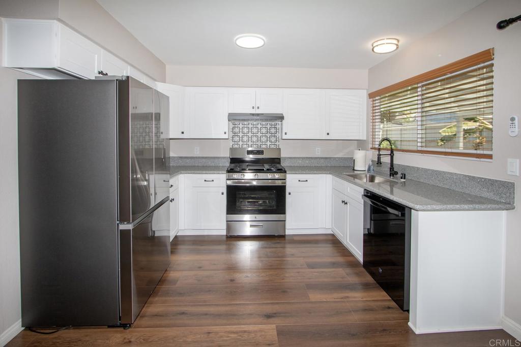 1133 Gardena Road - photo 17