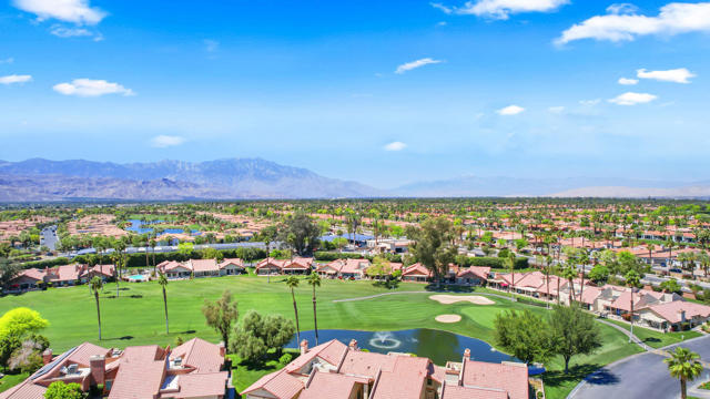 42285 Sultan Avenue, Palm Desert CA: https://media.crmls.org/mediaz/ad19fdb4-b299-4d70-ab68-ce0870a08c43.jpg