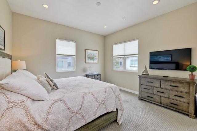 295 Chinquapin Ave, Carlsbad CA: https://media.crmls.org/mediaz/ad1b46b4-e451-4b9a-8e0c-4a03b963118d.jpg