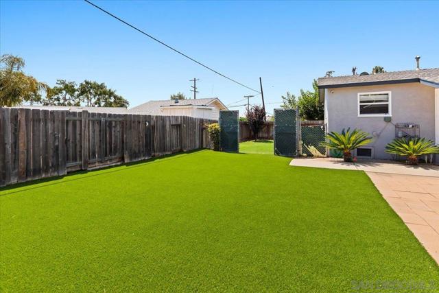 1658 Greenfield Dr, El Cajon CA: https://media.crmls.org/mediaz/ad1dcea4-86ba-41bf-ae27-aa1d6dbc0968.jpg