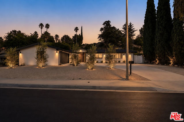 20877 Kelvin Place photo 38