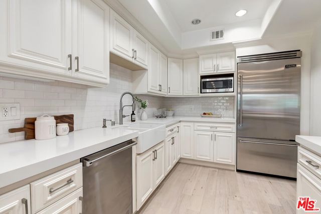 2 Bed Home for Sale in Los Angeles, California