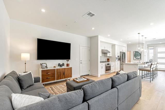 13124 Sepulveda Circle, Los Gatos CA: https://media.crmls.org/mediaz/ad1f4c66-6b14-4986-9504-51253f29001a.jpg