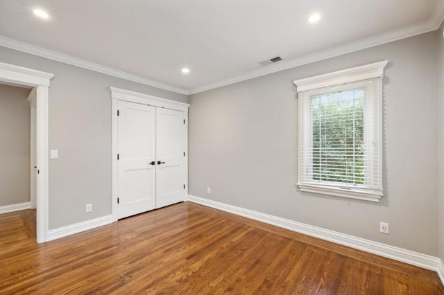 711 Laurel Avenue, Burlingame CA: https://media.crmls.org/mediaz/ad1fa719-1be1-4f14-84fc-371e82fe757d.jpg