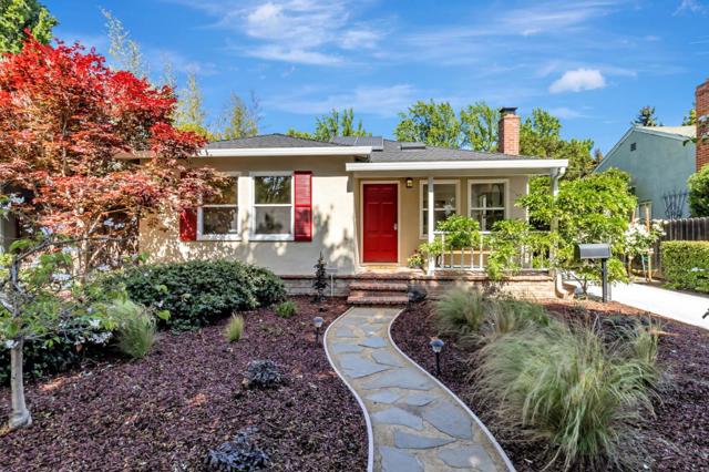 1045 Almanor Avenue, Menlo Park CA: https://media.crmls.org/mediaz/ad21650c-ce74-4853-a6d8-d4f9dc84e4c2.jpg