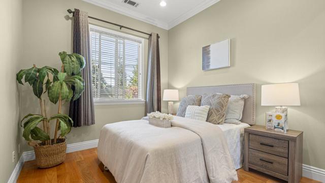 Image 32 of 94 For 12714 Lantana Avenue
