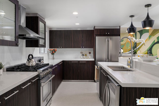588 E San Lorenzo Road, Palm Springs CA: https://media.crmls.org/mediaz/ad23e483-f2de-486b-b989-065e71b57f74.jpg