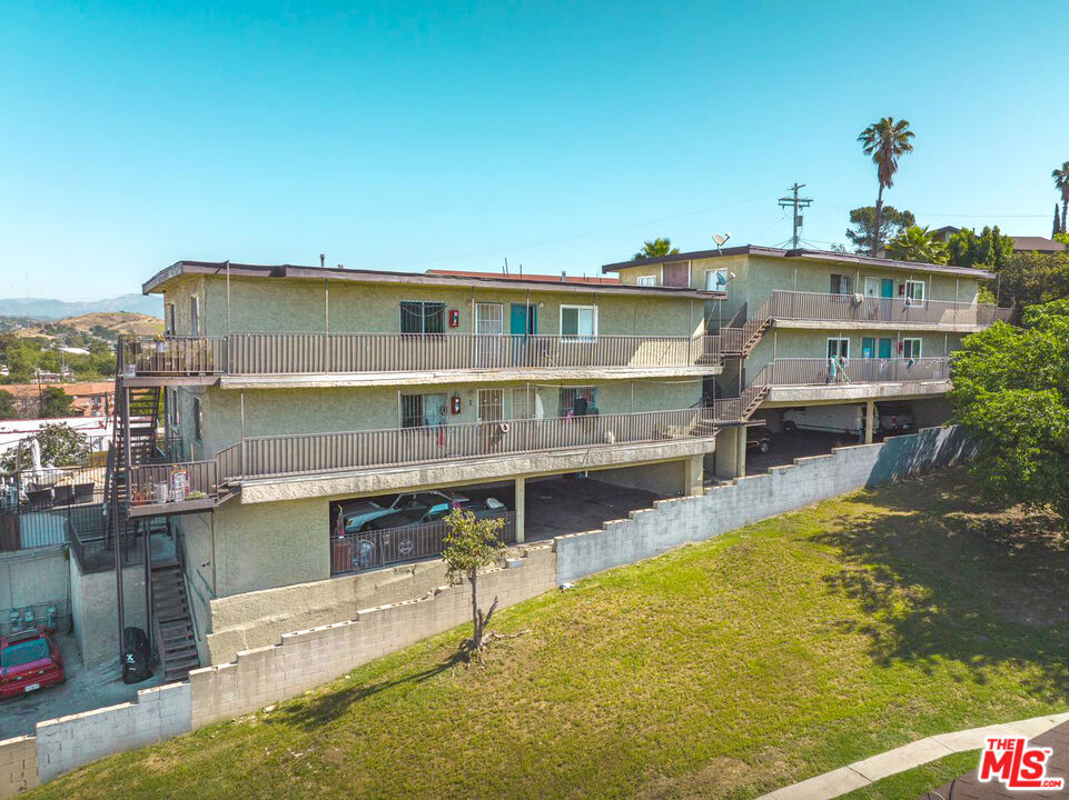1230 N Evergreen Avenue, Los Angeles, CA 90033