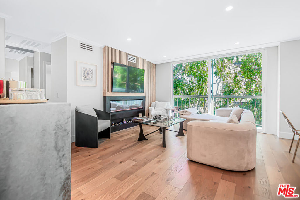 10751 Wilshire Boulevard #801