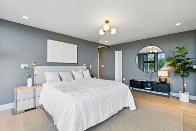 490 Shelford Avenue, San Carlos CA: https://media.crmls.org/mediaz/ad24bb03-b4f5-4a4f-a03c-b5f6a660d218.jpg