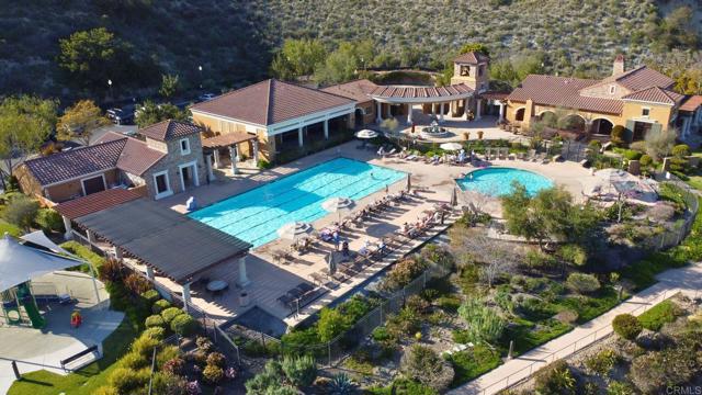 2640 Escala Circle, San Diego CA: https://media.crmls.org/mediaz/ad265ceb-82b1-4bb7-913f-be0611280ffb.jpg