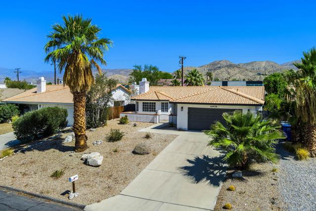 66424 San Juan Road, Desert Hot Springs CA: https://media.crmls.org/mediaz/ad26aca0-f360-4efc-a7a1-fa200b6295d5.jpg
