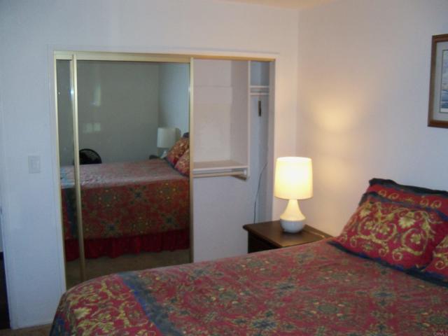 3920 Riviera Drive, Pacific Beach (San Diego) CA: https://media.crmls.org/mediaz/ad2702a6-d85b-4611-baad-89cd82f27006.jpg