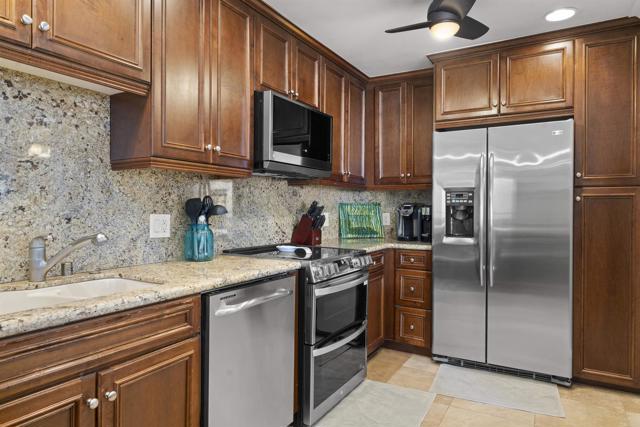 804 N The Strand, Oceanside CA: https://media.crmls.org/mediaz/ad27420c-a1d4-4478-a6d1-30cefb5dfd4d.jpg