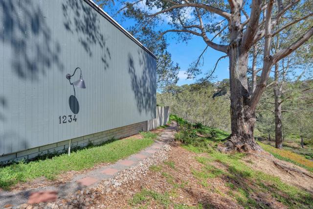 Image 7 of 74 For 1234 Oribia Rd