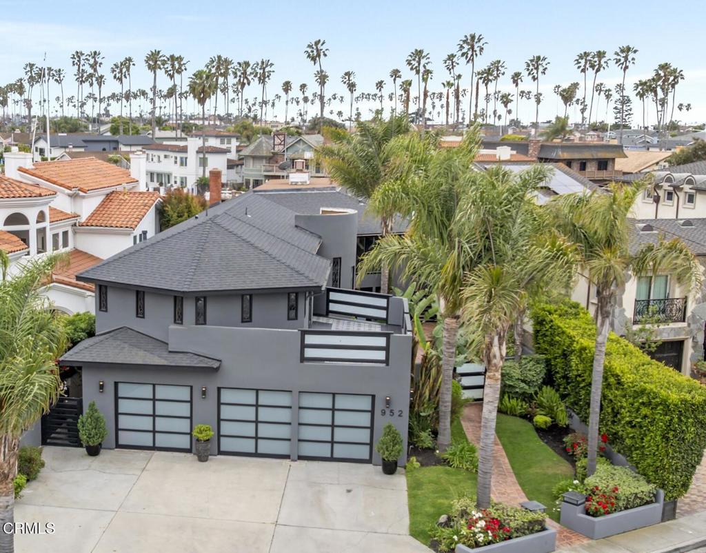 952 Peninsula Street