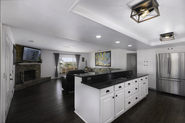 8837 Hardesty Drive Drive, Yucca Valley CA: https://media.crmls.org/mediaz/ad2946b4-1a45-403b-adc3-33a61ab7c21e.jpg