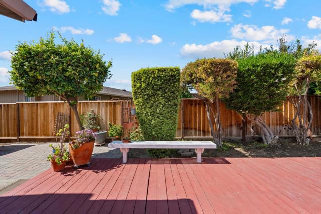 471 Marks Drive, Hollister CA: https://media.crmls.org/mediaz/ad2a4e58-d065-439c-97f2-d7e413931171.jpg