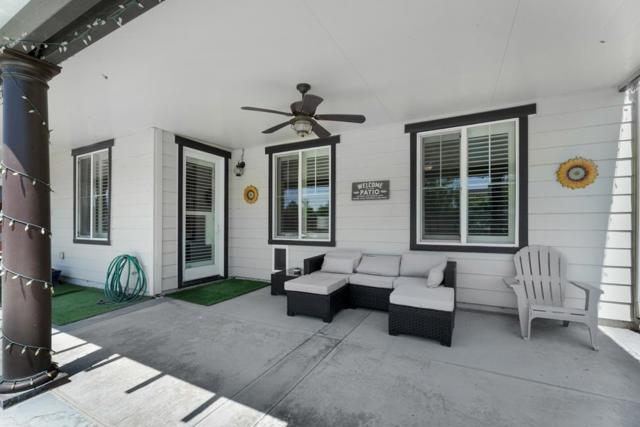 2369 S Creekside Drive, Los Banos CA: https://media.crmls.org/mediaz/ad2a7eb1-c643-4d9f-a048-5e7545894e69.jpg