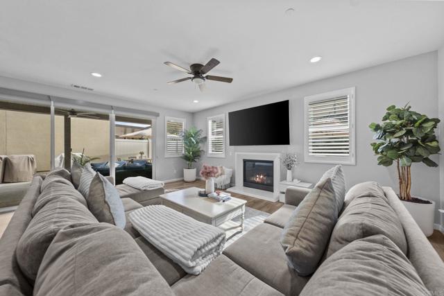 Detail Gallery Image 17 of 49 For 38589 Fairfield, Murrieta,  CA 92563 - 4 Beds | 4/1 Baths