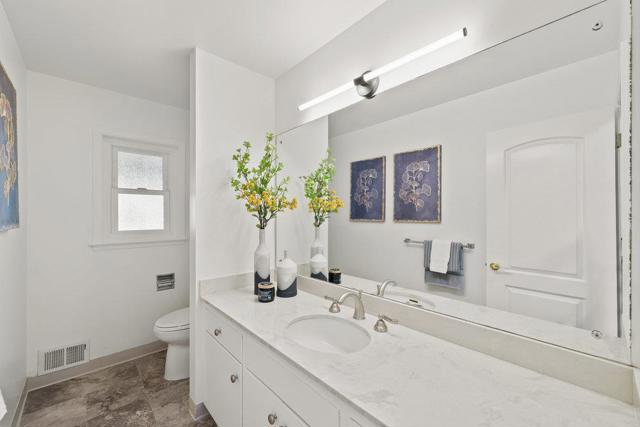 Image 18 of 25 For 430 Pine Lane