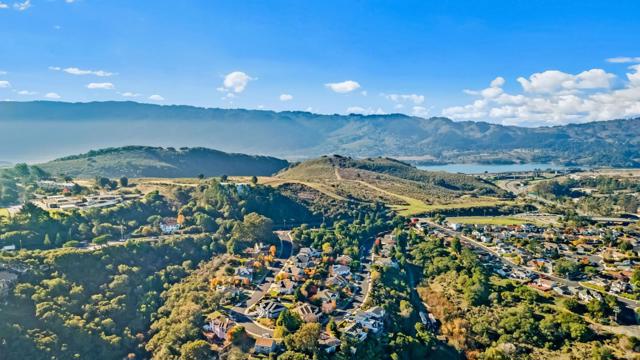 3900 Marsten Avenue, Belmont CA: https://media.crmls.org/mediaz/ad2c44db-33af-4c84-a01b-7e84ab399d66.jpg