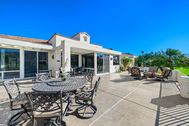 75315 Saint Andrews Court, Indian Wells CA: https://media.crmls.org/mediaz/ad2d7ed3-3710-4046-b9be-8b7052b737c8.jpg