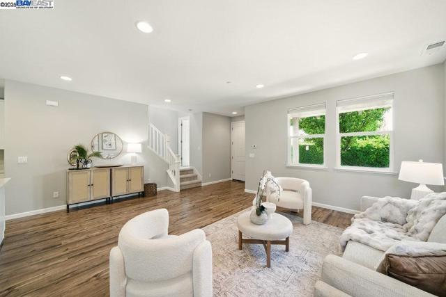 218 Stratus Cmn, Livermore CA: https://media.crmls.org/mediaz/ad2dac31-5655-42d6-b866-01bd0d8d6ae4.jpg
