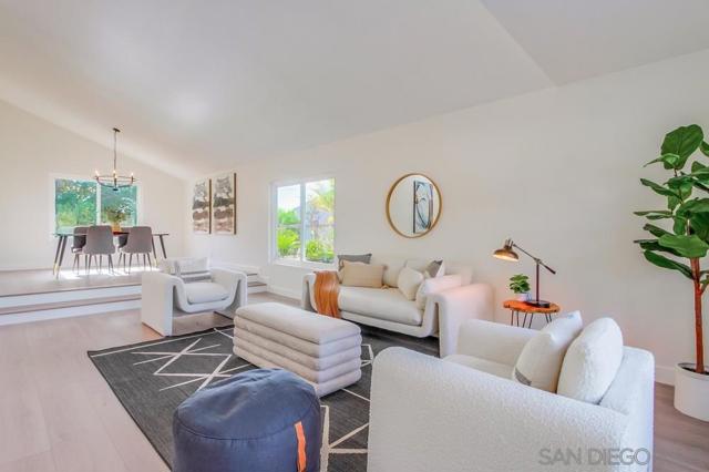 3302 Vista Rocosa, Escondido CA: https://media.crmls.org/mediaz/ad2e2cc4-7461-4f37-b44c-46ff03234441.jpg