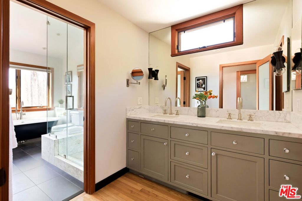 MLS #26862563 image #16