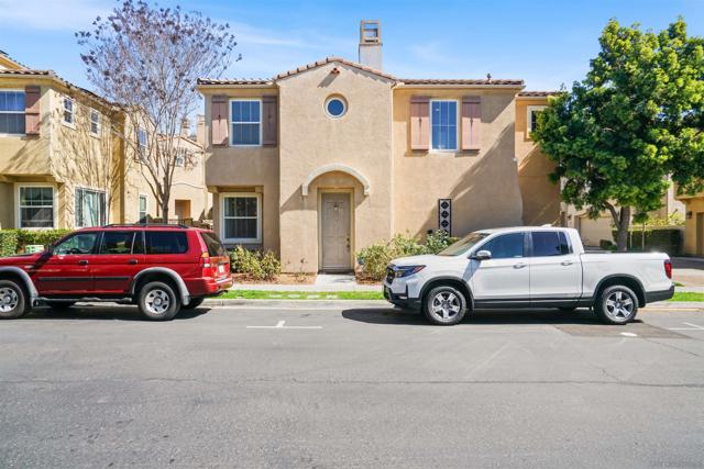 1445 Caminito Sicilia, Chula Vista CA: https://media.crmls.org/mediaz/ad30283d-e638-4d6e-a502-4bdfca85f7dc.jpg