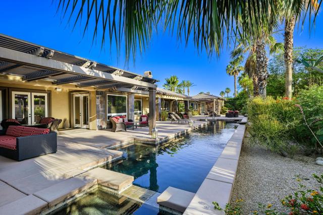 52395 Whispering Way, La Quinta CA: https://media.crmls.org/mediaz/ad3256e1-1d97-45e8-90ce-7ef253b761f6.jpg