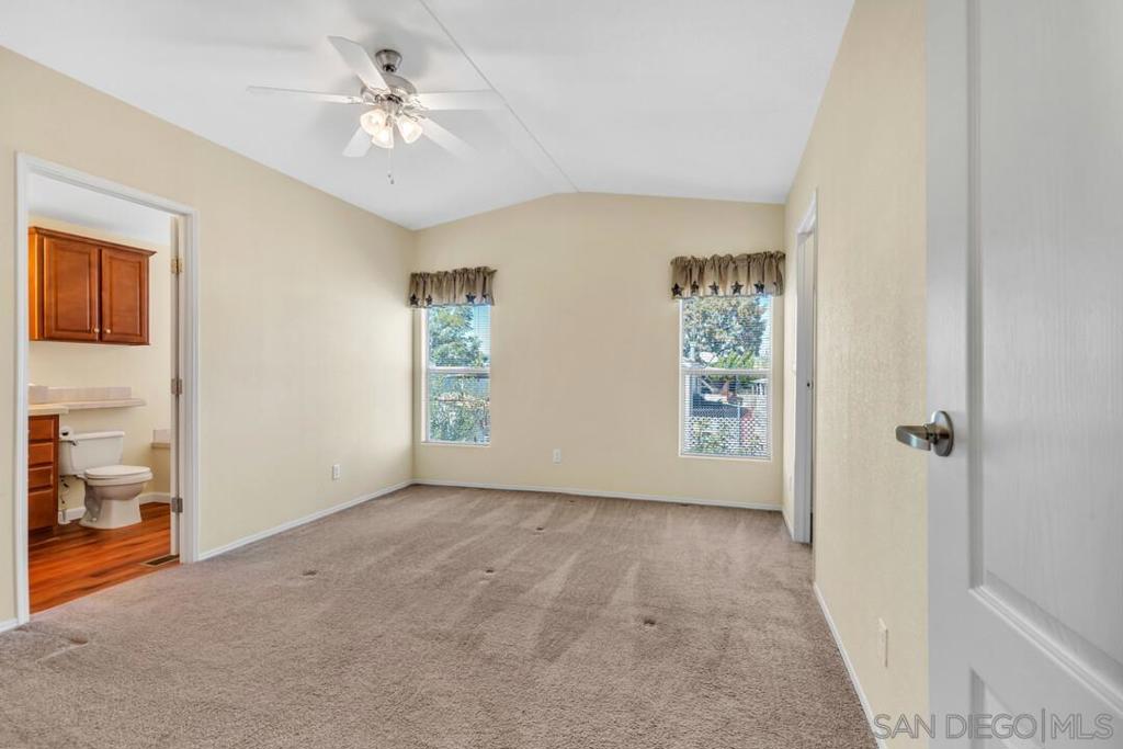 MLS #250039020SD image #16