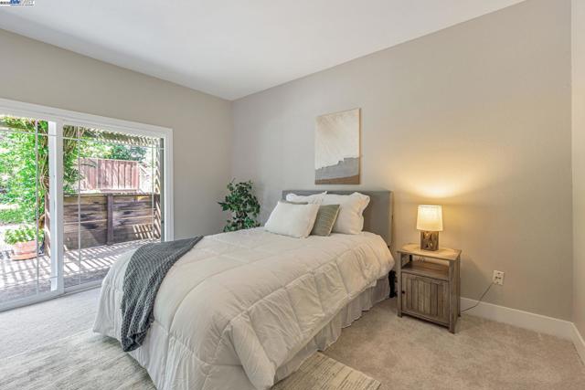 36 Barcelona Ct, Danville CA: https://media.crmls.org/mediaz/ad33d17c-1231-4ff3-9141-de9de2afa6ee.jpg
